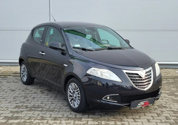 Lancia Ypsilon cena 21700 przebieg: 113000, rok produkcji 2012 z Milicz małe 742